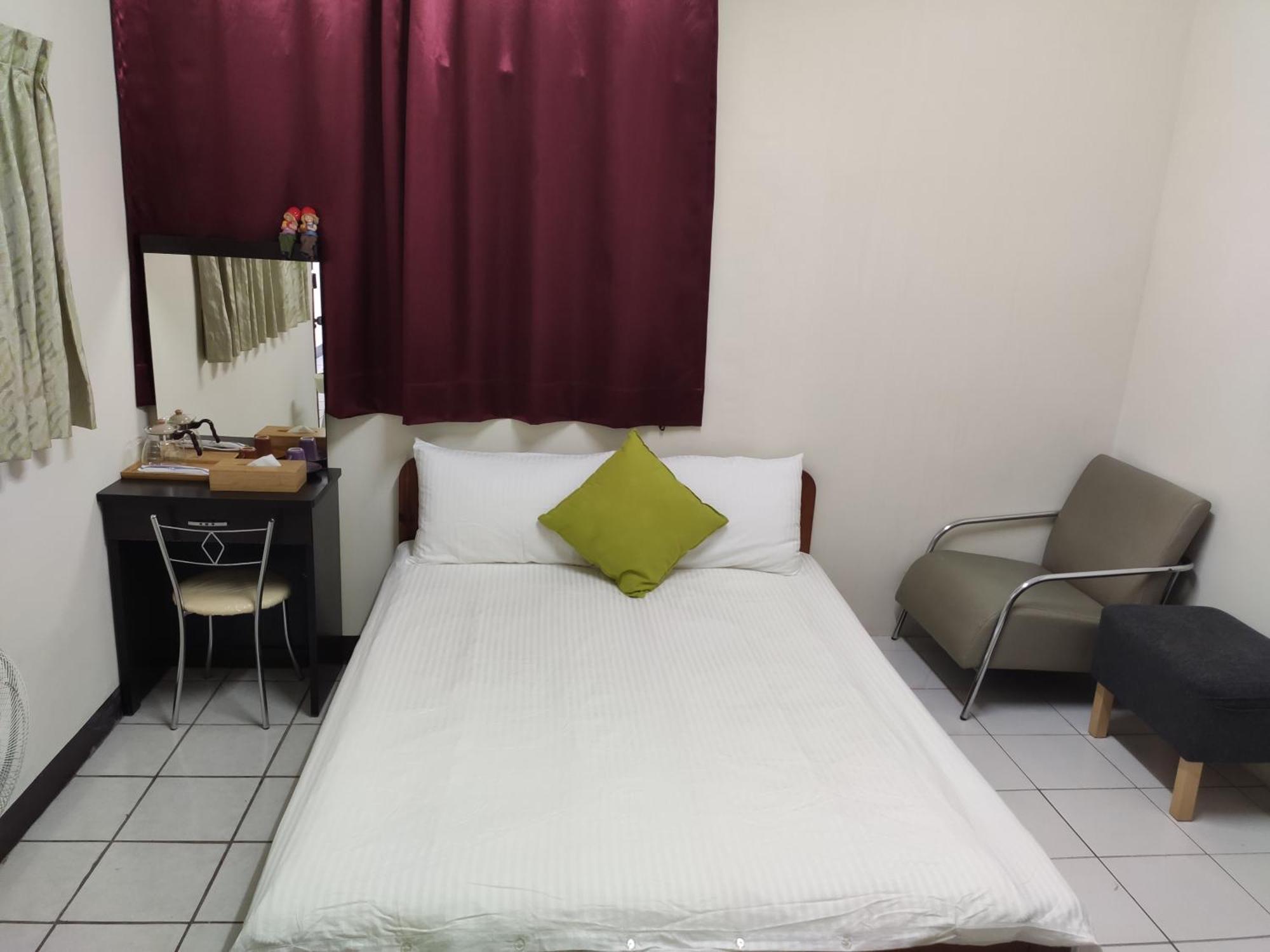 Papa Bear'S Guesthouse Taichung Cameră foto