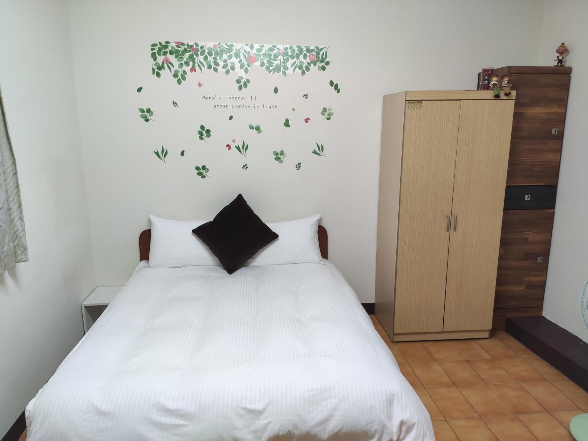 Papa Bear'S Guesthouse Taichung Cameră foto